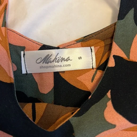 • Floral Mini Dress • - Picture 3 of 7